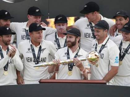 Veteran New Zealand batsman Ross Taylor announces retirement, final match of the series | न्यूझीलंडचा दिग्गज फलंदाज रॉस टेलरने केली निवृत्तीची घोषणा, या मालिकेत खेळणार शेवटचा सामना 