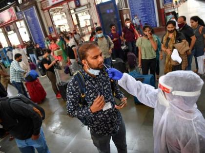 Coronavirus: For the second day in a row, the number of people recovering from coronavirus heart disease in Mumbai is higher | Coronavirus : दिलासादायक! सलग दुसऱ्या दिवशी मुंबईत कोरोनाबाधितांपेक्षा बरे होणाऱ्यांचे प्रमाण अधिक 