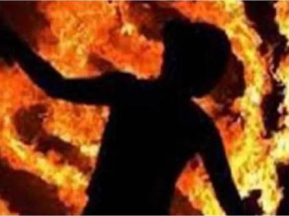 The woman tried to set herself on fire outside the mantralaya, saying ... the police caught her in a false case | महिलेने मंत्रालयाबाहेर केला आत्मदहनाचा प्रयत्न, म्हणाली... पोलिसांनी खोट्या प्रकरणात अडकवले