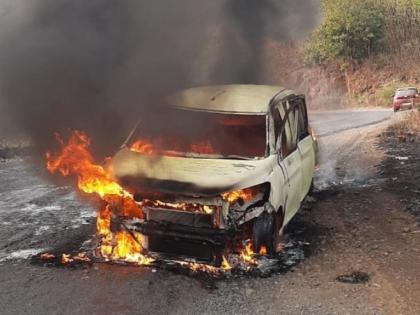 Crime News: One killed in car fire in Fondaghat; The exact cause is unclear | Crime News : फोंडाघाटात कार जळून एकाचा मृत्यू, तर्कवितर्कांना उधाण; नेमके कारण अस्पष्ट