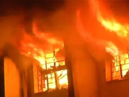 Crime News: Elderly father sets house on fire, burns grandchildren alive with son and daughter-in-law | Crime News: वृद्ध पित्याने घर पेटवले, मुलगा-सुनेसह नातींना जिवंत जाळले, धक्कादायक कारण आलं समोर