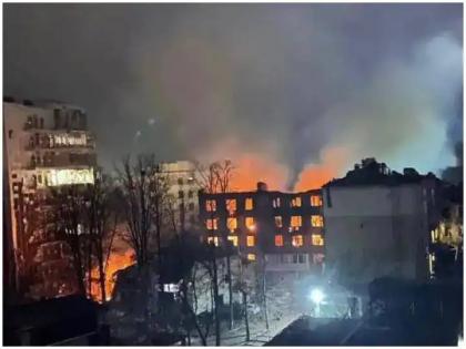 ukrainian army counterattacked in mariupol and kyiv russian army could not move ukraine alleges use of phosphorus bomb | Russia Ukraine War : युद्ध पेटलं, मारियुपोल हादरलं! रशियाकडून 'फॉस्फरस बॉम्ब'चा वापर; युक्रेनचा गंभीर आरोप