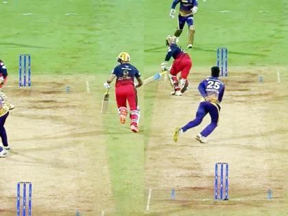 IPL 2022, RCB Vs KKR: Two RCB batsmen run on the same side | IPL 2022, RCB Vs KKR: एकाच बाजूला धावले आरसीबीचे दोन फलंदाज, तरीही झाले नाहीत बाद, असा झाला चमत्कार