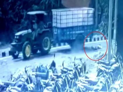 kaithal an elderly man going to take medicine for his wife fell from the tractor died | हृदयद्रावक! पत्नीची औषधं आणायला गेलेल्या वृद्धाचा दुर्दैवी अंत; ट्रॅक्टरवरून खाली पडले अन्...