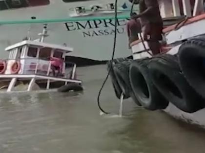 The cargo boat sank at Ballard Pier Harbor, fortunately 3 sailors survived | बॅलार्ड पिअर बंदरावर मालवाहू बोट बुडाली, सुदैवाने ३ खलाशांचा जीव वाचला