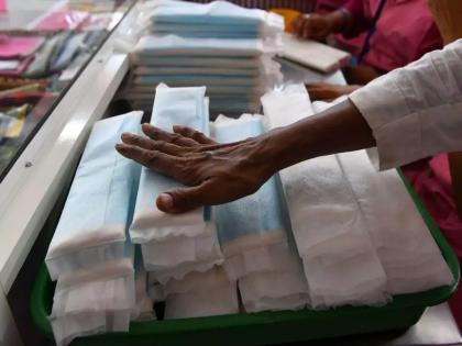 10 sanitary napkins to be given to women for Rs 1, announces Rural Development Minister Hasan Mushrif | महिलांना १ रुपयांत दहा सॅनिटरी नॅपकिन देणार, मासिक पाळी स्वच्छता दिनी ग्रामविकास मंत्र्यांची घोषणा