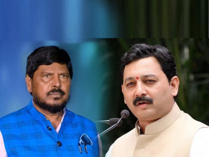 Ramdas Athawale said, "Sambhaji Raje should have stayed with BJP, but ..." | Ramdas Athawale : रामदास आठवले म्हणाले, "संभाजीराजेंनी भाजपसोबत राहायला हवे होते, पण..."