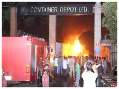 Bangladesh Fire 16 dead, 450 injured as fire erupts at container depot in Bangladesh | Bangladesh Fire : भयंकर! बांग्लादेशमध्ये कंटेनर डेपोला भीषण आग; 40 जणांचा होरपळून मृत्यू, 450 जखमी