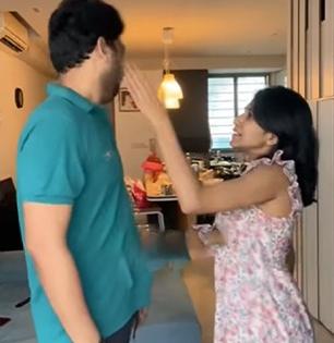 आधी नवऱ्याला तिनं कानाखाली मारलं; त्यानं हात उचलताच 'अशी' रिएक्शन दिली, पाहा व्हिडिओ