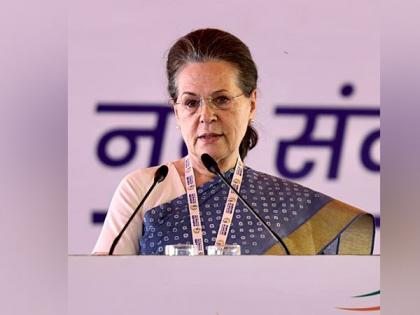 National Herald case: Sonia Gandhi seeks more time to appear before ED | National Herald case: सोनिया गांधींनी ईडीसमोर हजर राहण्यासाठी मागितली मुदत