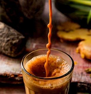 Masala Chai Recipe : पावसाळ्यात चहात घालाच या 5 पैकी 1 तरी मसाला, गरमागरम चहाची चव दुपटीने वाढेल