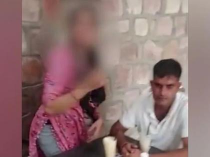 The lecturer caught his wife in a cafe with a police constable, then ... | लेक्चररने पत्नीला पोलिस कॉन्स्टेबलसोबत कॅफेत पकडले, मग...