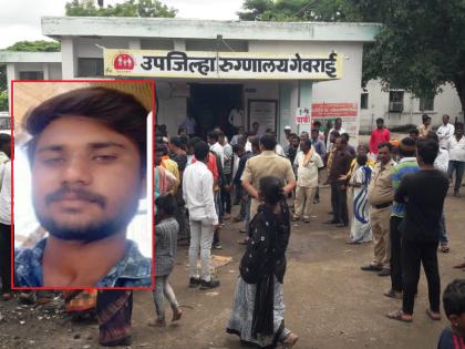 An old gambling dispute flared up in Kanduri program; First the father was beaten, then the son was killed | कंदुरीच्या कार्यक्रमात जुना जुगाराचा वाद उफाळला; आधी पित्यास मारहाण, नंतर मुलाला संपविले An old gambling dispute flared up in Kanduri program; First the father was beaten, then the son was killed | कंदुरीच्या कार्यक्रमात जुना जुगाराचा वाद उफाळला; आधी पित्यास मारहाण, नंतर मुलाला संपविले