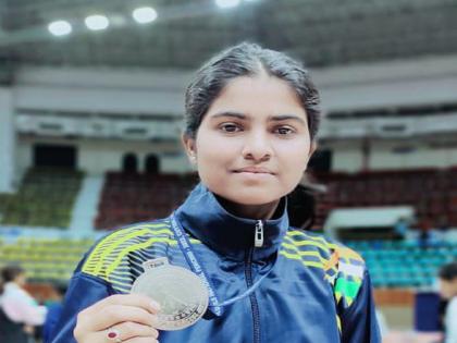 Dnyaneshwari Shinde's sharp performance in fencing; Selection in the Indian team for the Commonwealth Games | तलवारबाजीत ज्ञानेश्वरी शिंदेची धारदार कामगिरी; कॉमनवेल्थ स्पर्धेसाठी भारतीय संघात निवड