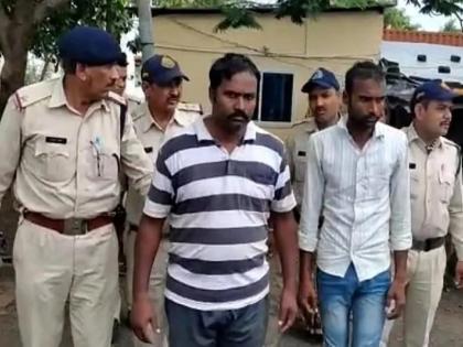 The husband gave terrible punishment to his wife's lover, killed him and burnt his body in the forest | पत्नीच्या प्रियकराला पतीने दिली भयानक शिक्षा, खून करून मृतदेह जंगलात जाळला