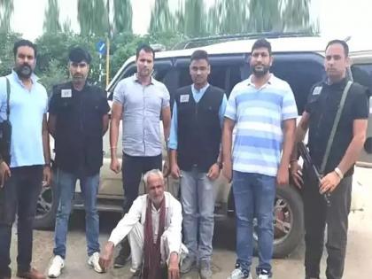 Crime News haryana police arrested accused of murder absconding for last 30 years from ghaziabad | खळबळजनक! 28 चित्रपटांत हिरोचं काम करणारा खऱ्या आयुष्यात निघाला 'व्हिलन'; हत्या केली अन्...