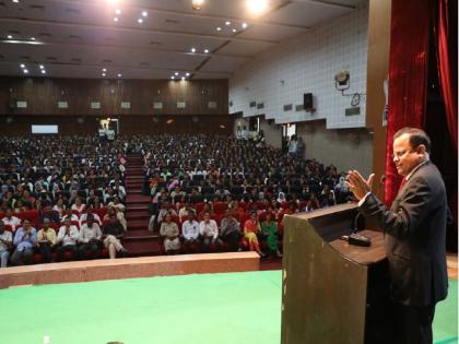 A major improvement in 'PhD', the model for final evaluation of research thesis will now be: Vice-Chancellor Pramod Yewale | 'पीएचडी'त मोठी सुधारणा, संशोधन प्रबंधाच्या अंतिम मूल्यमापनासाठी आता असेल आदर्श नमुना