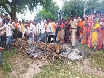 Villagers aggressively started self-immolation movement for the road in Gangapur | Video: स्वातंत्र्यप्राप्तीपासून रस्ताच नाही; त्रस्त ग्रामस्थांचा सामुहिक आत्मदहनाचा प्रयत्न