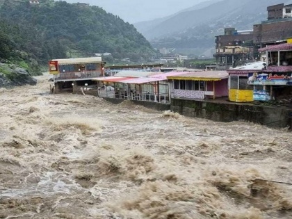 pakistan floods devastating floods in pakistan claimed 1300 lives army relief operation continues | Pakistan Flood : भीषण! पाकिस्तानमध्ये पावसाचे थैमान, 1300 जणांचा मृत्यू; कोट्यवधी लोकांना बसला फटका