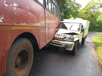 ST and Bolero accident at Matond, passengers of ST along with driver safe | मोठा अनर्थ टळला! मातोंड येथे एसटी आणि बोलेरोला अपघात, चालकांसह एसटीतील प्रवासी सुखरूप 