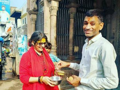 nupur alankar sanyasi quits luxury lifestyle asking for bhiksha charity on streets video | आलिशान जगणं सोडून घेतला संन्यास; 'ही' प्रसिद्ध अभिनेत्री मागतेय भिक्षा, मिळाले 21 रुपये