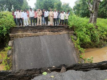 Finally the British-era bridge near Aundha collapsed; Use 'this' alternative route to reach Nanded | Video: अखेर औंढ्याजवळील ब्रिटीशकालीन पूल कोसळला; नांदेडसाठी 'हा' पर्यायी मार्ग वापरा