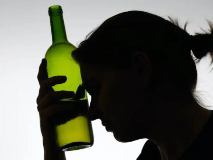 cadd-survey-says-alcohol-consumption-in-delhi-women-have-increased-compared-to-early-years | आधीपेक्षा जास्त दारू पिऊ लागल्या दिल्लीतील महिला, सर्वेक्षणातून धक्कादायक टक्केवारी उघड