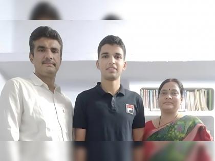 succes story nda competitive exam anshumauli arya muzzaffarpur | शेतकऱ्याच्या लेकाची नेत्रदिपक भरारी, झाला मोठा अधिकारी; तरुणांना दिला मोलाचा सल्ला