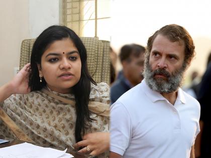 BJP Poonam Mahajan Slams Congress Rahul Gandhi Over Bharat jodo yatra | Poonam Mahajan : "दाढी वाढवून कोणी मोदी होत नाही; राहुल गांधी लोकांना भ्रमित करताहेत"; पूनम महाजनांचं टीकास्त्र