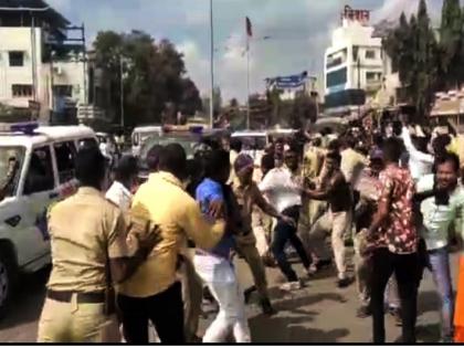 Attempt to block BJP state president Chandrashekhar Bawankule's convoy in Parbhani | परभणीत भाजप प्रदेशाध्यक्ष चंद्रशेखर बावनकुळेंचा ताफा अडविण्याचा प्रयत्न