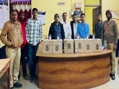 smuggling of illicit liquor; Seizure of domestic and foreign liquor along with 3 vehicles | चाेरट्या मार्गाने अवैध दारुची वाहतूक; ३ वाहनांसह देशी-विदेशी दारु जप्त 