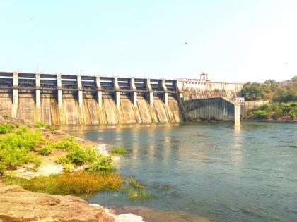 First circulation from Yeldari Dam; Giving life to Rabi crops on 60 thousand hectares | येलदरी धरणातून शेतीसाठी पहिले आवर्तन; ६० हजार हेक्टरवरील रब्बी पिकांना जीवदान