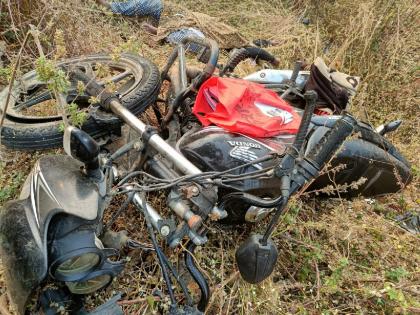 father and daughter's death after the bike fell into the valley in Patoda Kurd | वळण रस्त्यावर घात झाला; दरीत गाडी कोसळून बाप-लेकीचा मृत्यू