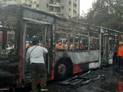 Video - Burning bus of TMT in Lokmanya Nagar depot in Thane | Video - ठाण्यातील लोकमान्य नगर डेपोमध्येच टीएमटीची बर्निंग बस