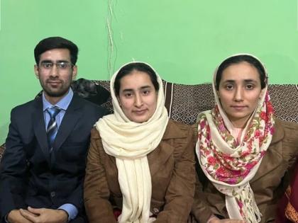 laborer father 3 children sohail ifra and huma cracked civil services exam together without coaching | 1 खोली, 1 पुस्तक, भांडायचे अन् एकत्र अभ्यास करायचे; भावंडांनी रचला इतिहास, पास झाले JKCSE