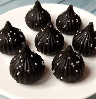 गणेश जयंतीला लाडक्या बाप्पासाठी २० रूपयांत करा ओरिओ मोदक; स्वादीष्ट मोदकांची सोपी रेसेपी