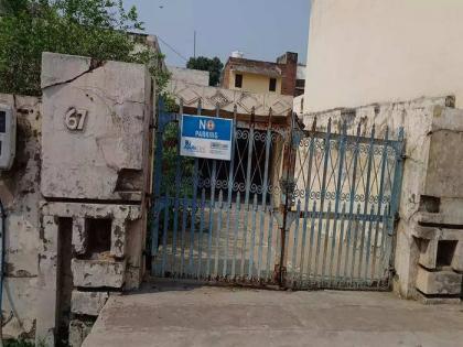 when lock of kothi was broken in agra skeleton of elderly woman was found | खळबळजनक! कोट्यवधींच्या मालकिणीची झाली 'अशी' अवस्था; घरात सापडला सांगाडा