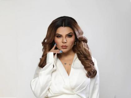 Rakhi Sawant is shooting for the most expensive song in her career, leaving court office | कोर्ट-कचेरी सोडून राखी सावंत करतेय करिअरमधील सर्वात महागड्या गाण्याचं शूटिंग