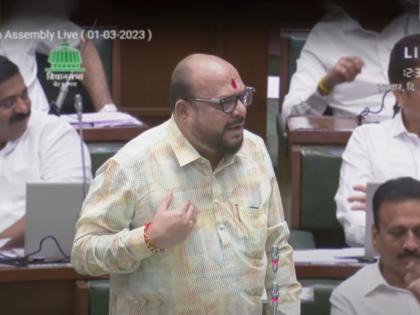 Maharashtra Budget Session 2023: Minister Gulabrao Patil has criticized MP Sanjay Raut. | Maharashtra Budget Session 2023: आम्हाला चोर म्हणताय, चोरांचीच मतं घेऊन राज्यसभेत गेले; गुलाबराव पाटील राऊतांवर संतापले