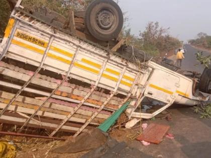 Tempo-bicycle mishap; Both died on the spot, jalkot, latur | टेम्पो-दुचाकीचा भीषण अपघात; दोघे जागीच ठार