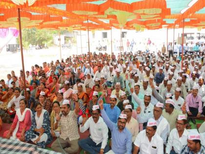 Government work has stopped by employees agitation for 'one mission, old pension' | ‘एकच मिशन, जुनी पेन्शन’ ने ठप्प पडले शासकीय कामकाज