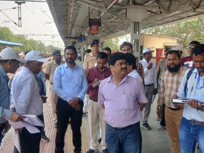 3022 passengers without tickets' found in 70 railway trains in akola | ७० रेल्वे गाड्यांमध्ये आढळले तब्बल ३०२२ ‘फुकटे’; विनातिकीट प्रवाशांकडून १७ लाखांचा दंड वसूल