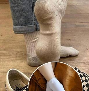 घामामुळे पांढरे सॉक्स काळेकुट्ट झालेत? ५ घरगुती उपाय, सॉक्स दिसतील नव्यासारखे पांढरेशुभ्र