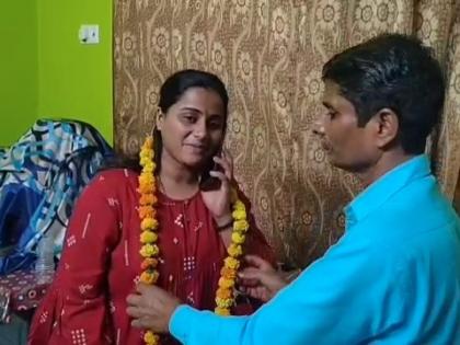 gonda jyoti chaurasia daughter of paan shopkeeper passed uppsc 2022 exam got 21st rank | शाब्बास पोरी! पानवाल्याच्या लेकीची नेत्रदिपक भरारी; केली कौतुकास्पद कामगिरी, झाली अधिकारी