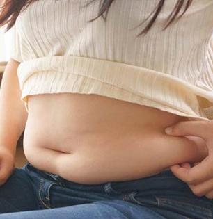जेवणानंतर वारंवार पोट फुगते ? आयुर्वेदिक डॉक्टर सांगतात सोपे उपाय...