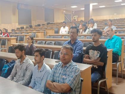 Attendance of a single student at the seminar of the 'CET' cell, admission control boards working | ‘सीईटी’ सेलच्या विभागीय मेळाव्याला एकाच विद्यार्थिनीची हजेरी, प्रवेश नियामक मंडळाचा कारभार