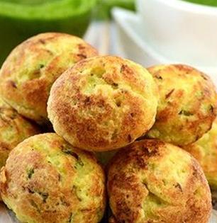 १ कप मूगडाळीचे करा चविष्ट आप्पे, सोडा न घालताही आप्पे फुगतील टम्म