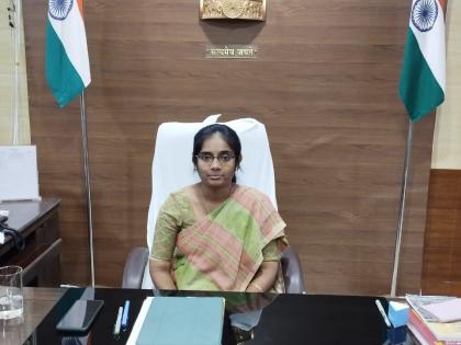 B. Vaishnavi accepted the Zilla Parishad 'CEO' position! | बी.वैष्णवी यांनी स्वीकारली जिल्हा परिषद ‘सीइओ’ पदाची सुत्रे !