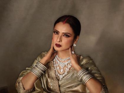 Some called her a witch and some called her a stigma... After the death of her husband, actress Rekha was hated by the stars | कोणी म्हटलं चेटकीण तर कुणी कलंक..., पतीच्या निधनानंतर अभिनेत्री रेखा यांचा स्टार्स करु लागले होते तिरस्कार