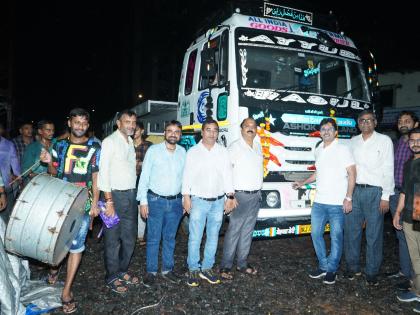 The work of Gokhale Bridge in Mumbai has started again in Dimakha | मुंबईतील गोखले पूलाच्या कामाला पुन्हा झाली दिमाखात सुरुवात